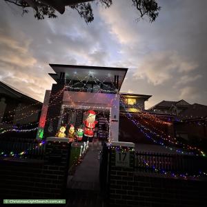 Christmas Light display at 17 Ewen Street, Roselands