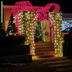 Christmas Light display at 27 Baumea Turn, Hammond Park