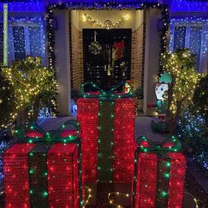 Christmas Light display at 29 Cronulla Way, Taylors Hill