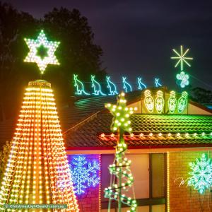 Christmas Light display at 7 Mokari Street, North Richmond