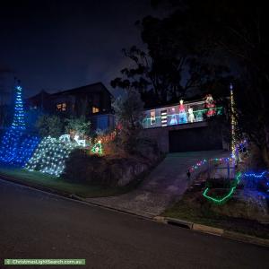 Christmas Light display at 2-4 Robinson Close, Hornsby Heights