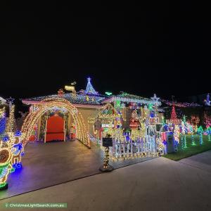 Christmas Light display at 15 Walseley Crescent, Gledswood Hills