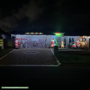 Christmas Light display at 18 Woodland Crescent, Murarrie