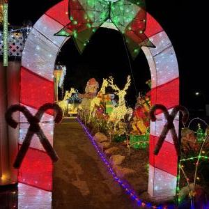 Christmas Light display at  Inverness Street, Flinders View