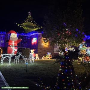 Christmas Light display at 8 Gerlach Grove, Evanston Park
