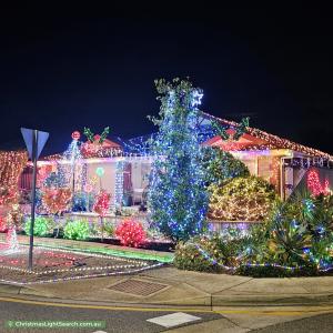Christmas Light display at 29 Selway Place, Evanston Park