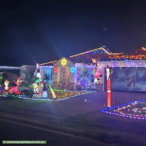 Christmas Light display at 8 Bethany Place, Upper Coomera