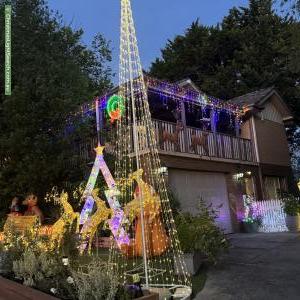 Christmas Light display at 69 Devereaux Street, Oak Park
