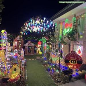 Christmas Light display at 14 Percy Begg Circuit, Dunlop