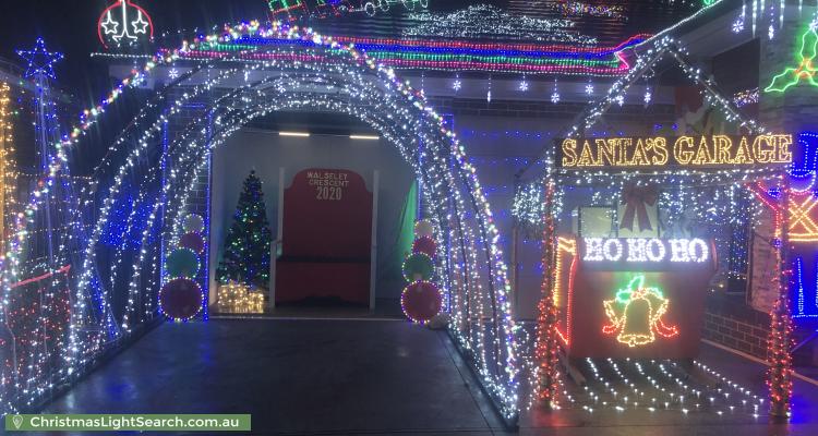 Christmas Light display at 15 Walseley Crescent, Gledswood Hills
