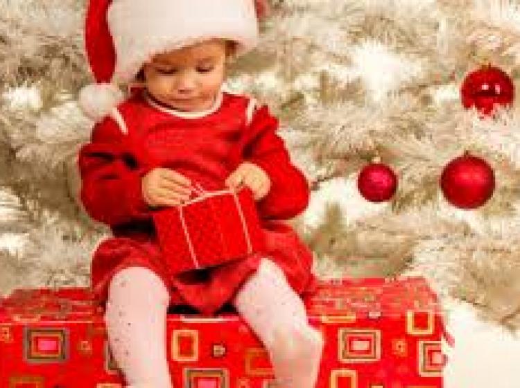 What Should I Get a Toddler for Christmas?