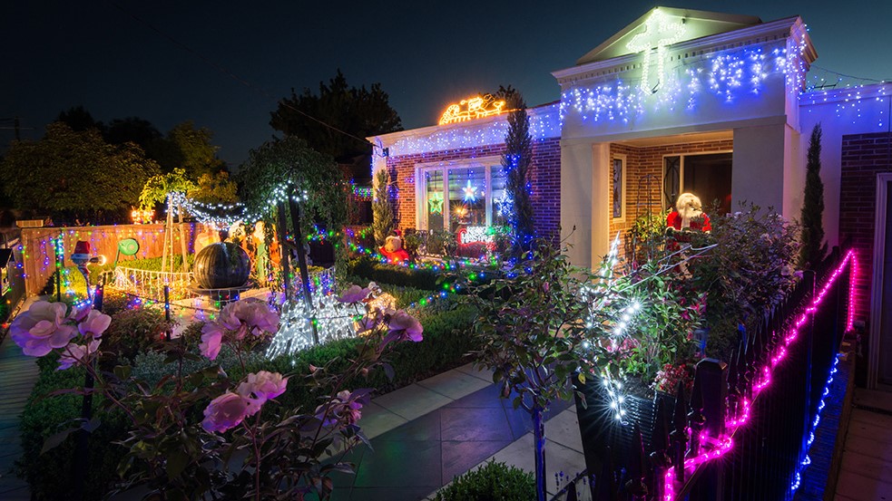 Christmas lights on The Boulevard, Ivanhoe